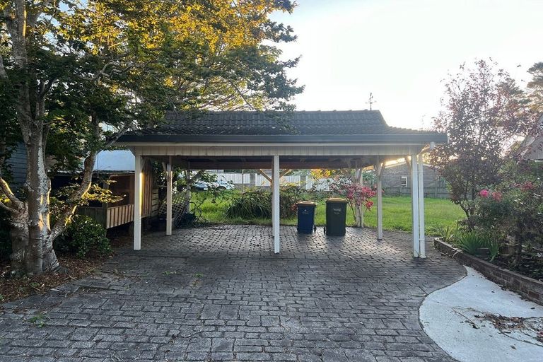 Photo of property in 149 Titirangi Road, New Lynn, Auckland, 0600