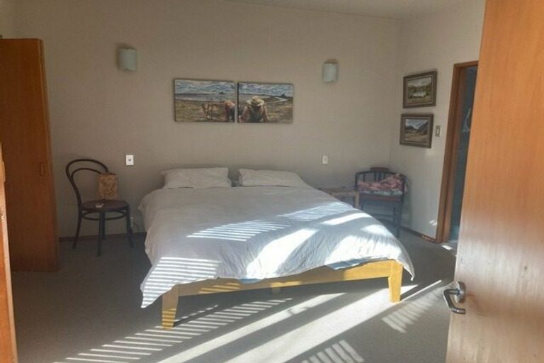 Photo of property in 2/90 Victoria Road, Devonport, Auckland, 0624