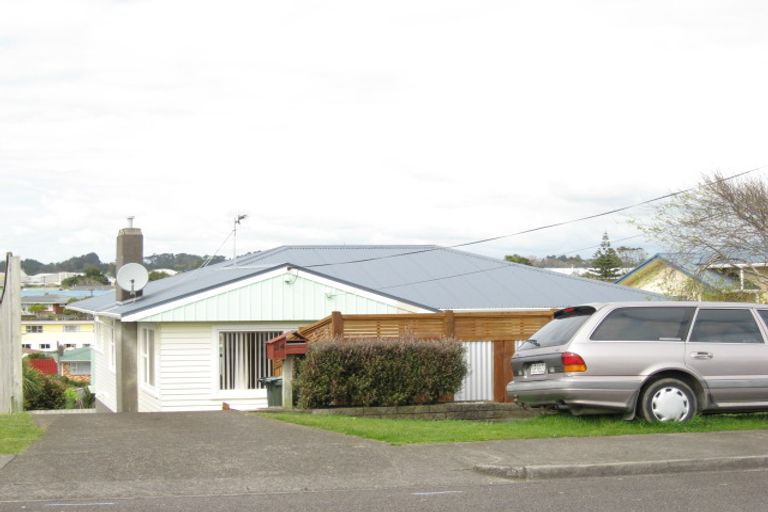 Photo of property in 24 Kingsford Street, Bell Block, New Plymouth, 4312