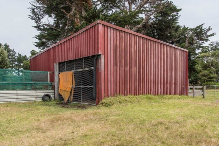 Photo of property in 176 Te Hapua Road, Te Horo, Otaki, 5581