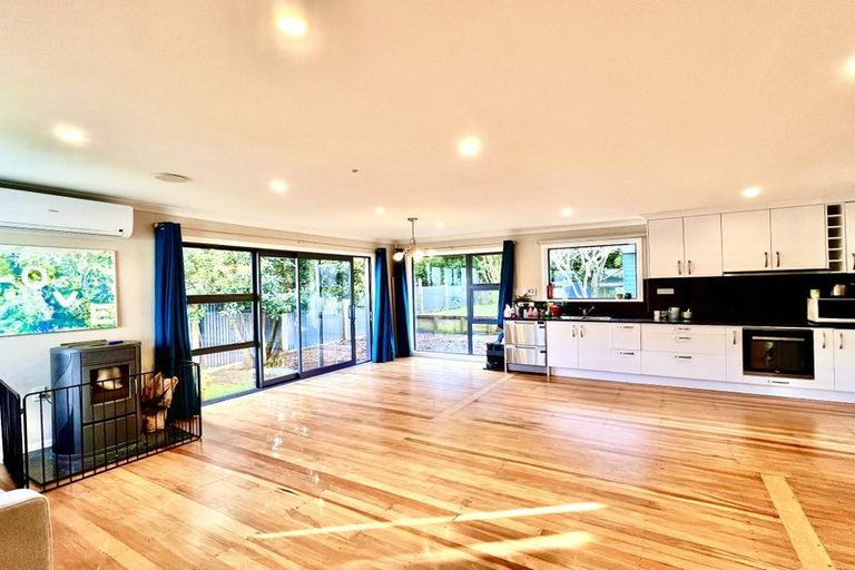 Photo of property in 45 Gillespies Road, Birchville, Upper Hutt, 5018