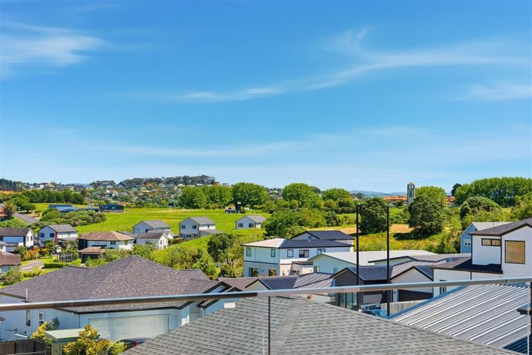 Photo of property in 13 Whale Bay Rise, Gulf Harbour, Whangaparaoa, 0930