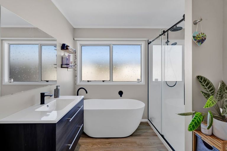 Photo of property in 26 Rewa Street, Inglewood, 4330