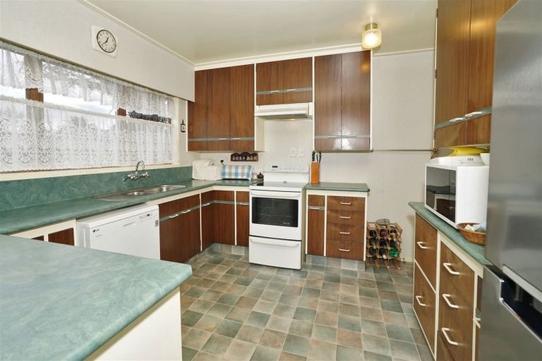 Photo of property in 8 Russleigh Drive, Dinsdale, Hamilton, 3204