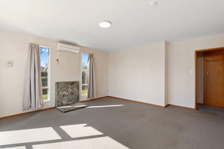Photo of property in 1/21 Woodcote Avenue, Hornby, Christchurch, 8042