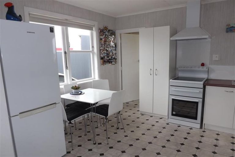 Photo of property in 15 Essex Street, Levin, 5510