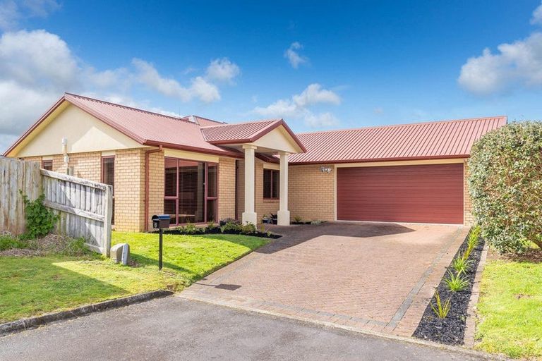 Photo of property in 6 Wychbury Court, Rototuna North, Hamilton, 3210