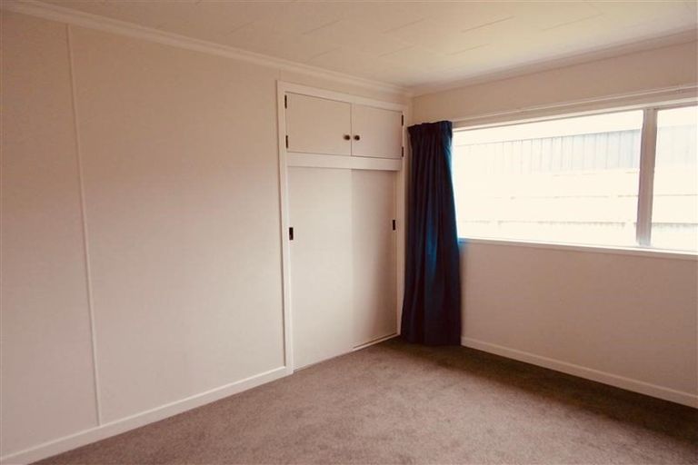 Photo of property in 71 Govett Avenue, Frankleigh Park, New Plymouth, 4310
