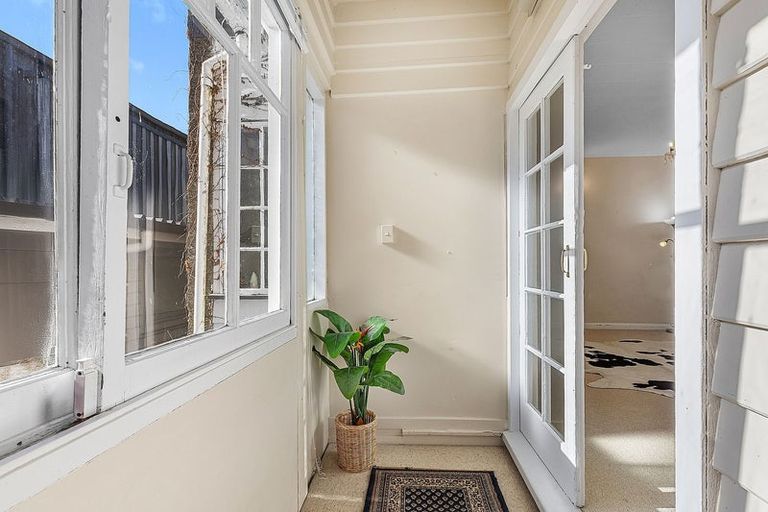 Photo of property in 10 Rimu Road, Kelburn, Wellington, 6012