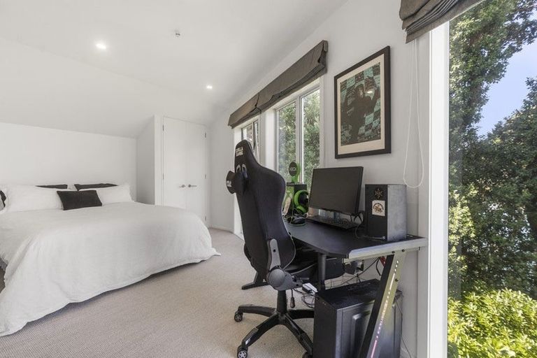 Photo of property in 83 Ngataringa Road, Devonport, Auckland, 0624