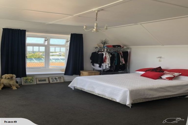 Photo of property in 28 Thackeray Street, Hamilton Lake, Hamilton, 3204