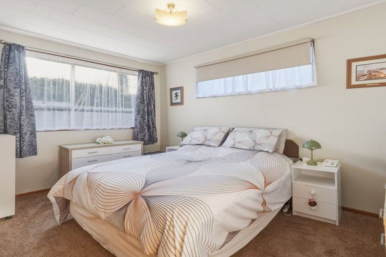 Photo of property in 11 Bell Crescent, Concord, Dunedin, 9018