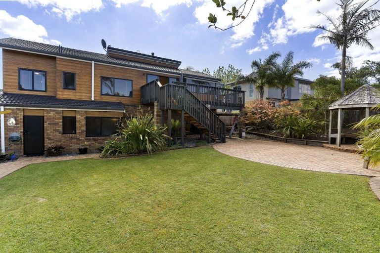 Photo of property in 54 Marina View Drive, West Harbour, Auckland, 0618