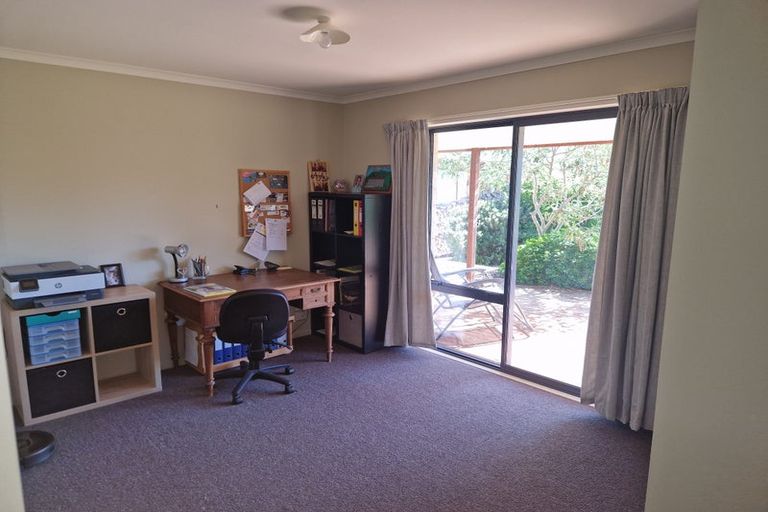 Photo of property in 92 Beacon Road, Dillons Point, Blenheim, 7273