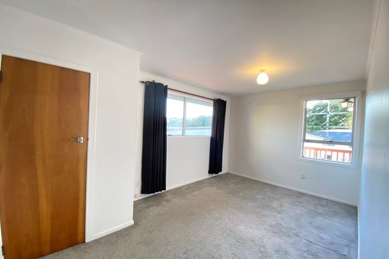Photo of property in 10 Datura Place, Sunnynook, Auckland, 0620
