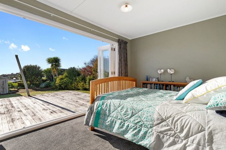 Photo of property in 29 Lorenzen Bay Road, Raglan, 3225