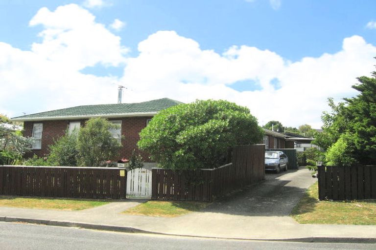 Photo of property in 20b Roband Crescent, Brown Owl, Upper Hutt, 5018