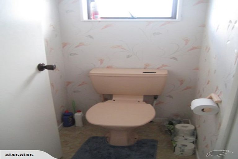 Photo of property in 1/116 Bradbury Road, Botany Downs, Auckland, 2010