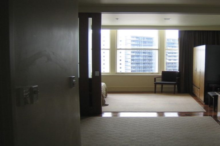 Photo of property in The Heritage Hotel Apartments, 650/35 Hobson Street, Auckland Central, Auckland, 1010