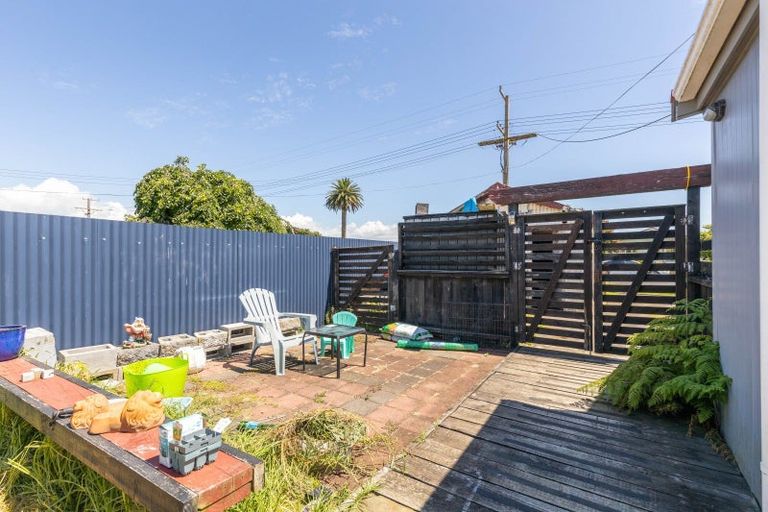 Photo of property in 36 Mouatt Street, Waitara, 4320