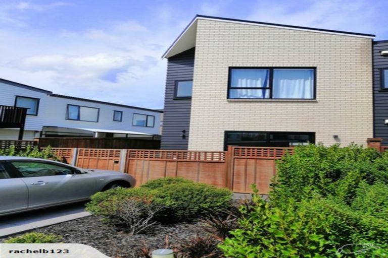 Photo of property in 17 Mapou Road, Hobsonville, Auckland, 0616