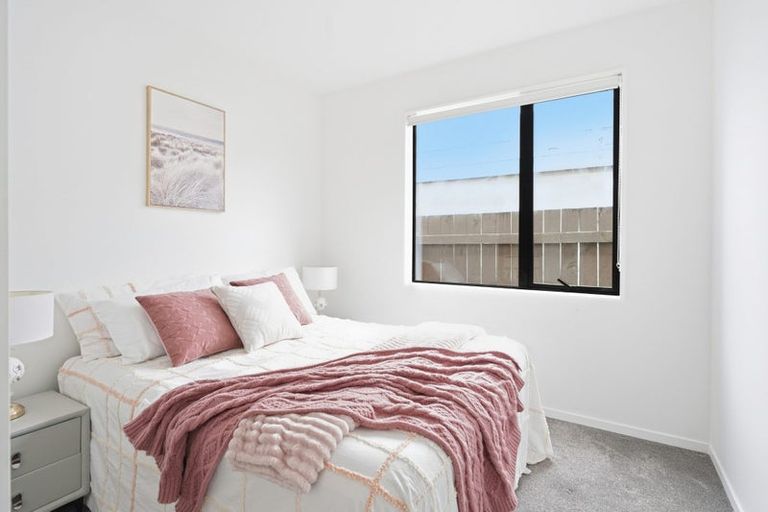Photo of property in 2/5 Browns Road, Manurewa, Auckland, 2102