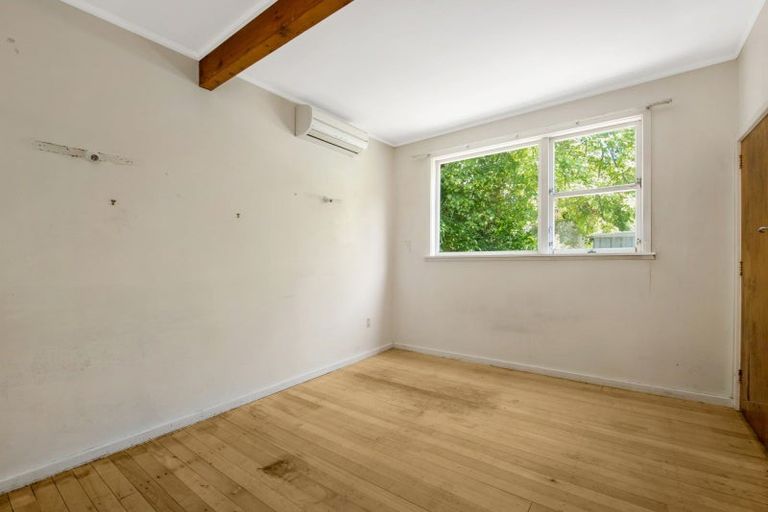 Photo of property in 10 The Rigi, Northland, Wellington, 6012