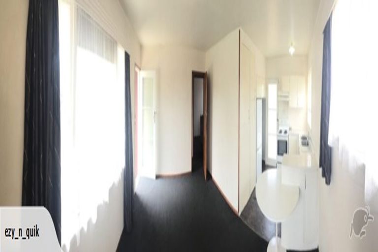 Photo of property in 1/215 Swanson Road, Henderson, Auckland, 0610