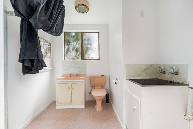 Photo of property in 34 Paradise Place, Milson, Palmerston North, 4414