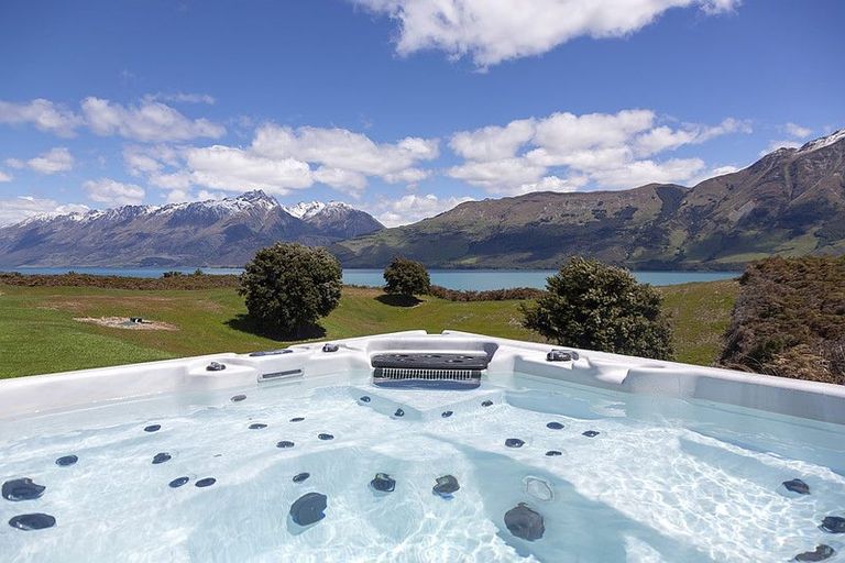 Photo of property in Wyuna, 5 River Valley View, Glenorchy, 9372