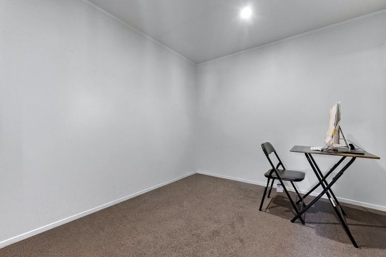 Photo of property in The Grand Apartments, 2d/4 Kell Drive, Albany, Auckland, 0632