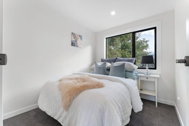 Photo of property in 6/388 Glenfield Road, Glenfield, Auckland, 0629