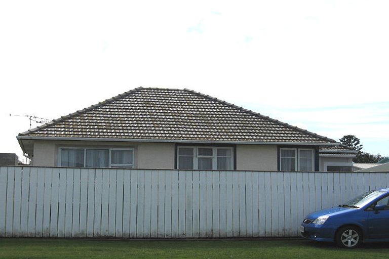 Photo of property in 41 Tongariro Street, Castlecliff, Whanganui, 4501