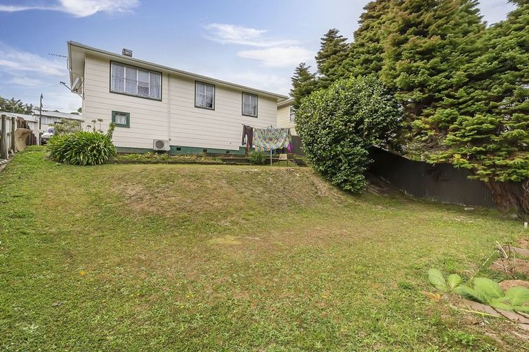 Photo of property in 58 Sievers Grove, Cannons Creek, Porirua, 5024