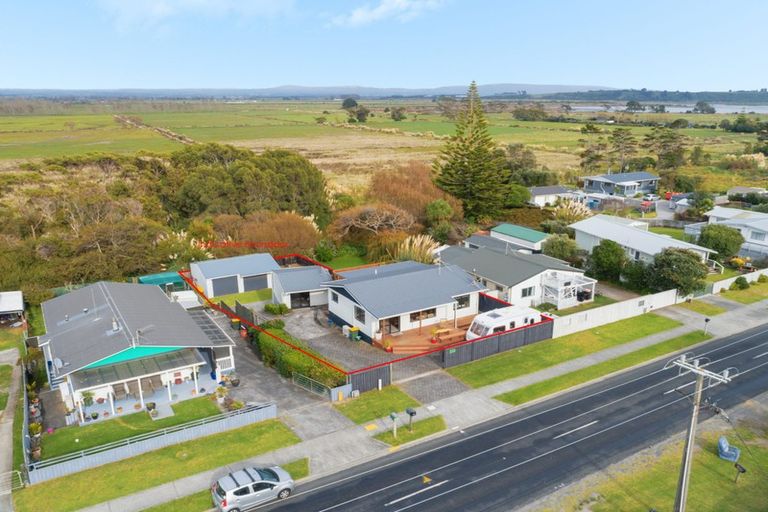 Photo of property in 352 Pukehina Parade, Pukehina, Te Puke, 3189