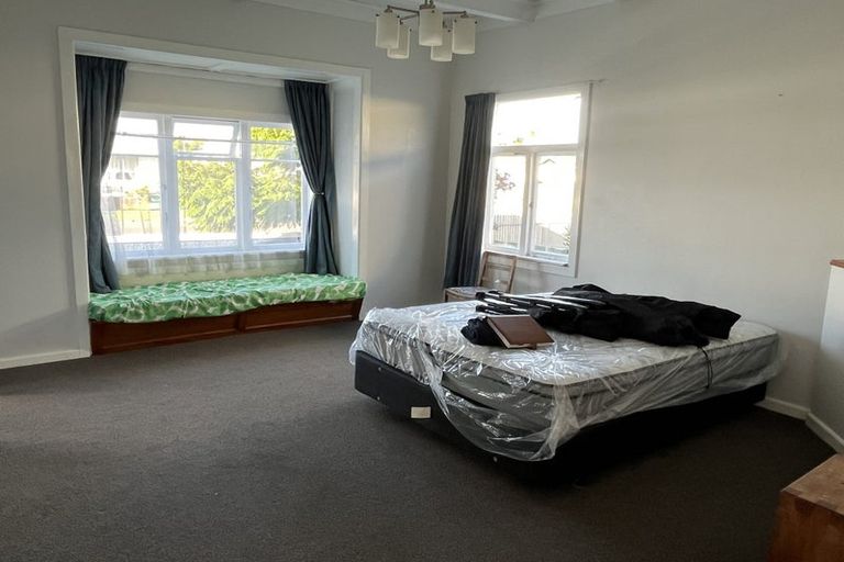 Photo of property in 124 Vigor Brown Street, Napier South, Napier, 4110