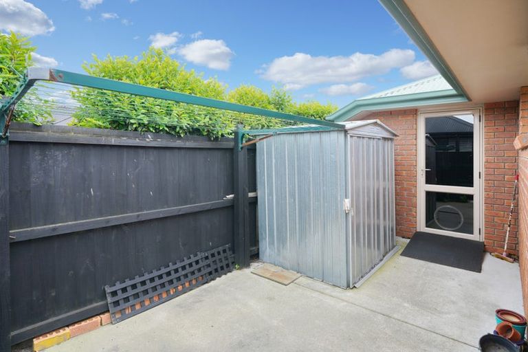 Photo of property in 10 Wedmore Close, Burwood, Christchurch, 8083