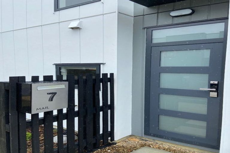 Photo of property in 7 Papa Takaro Lane, Flat Bush, Auckland, 2019