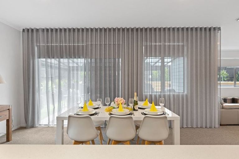 Photo of property in 6 Huarahi Pai Road, Huapai, Kumeu, 0810