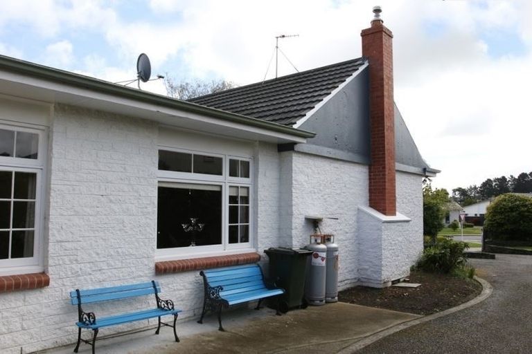 Photo of property in 81 Gladstone Terrace, Gladstone, Invercargill, 9810