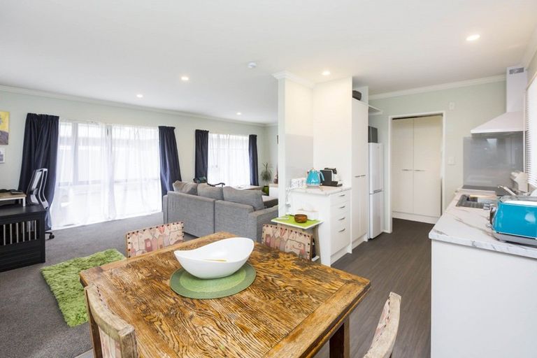 Photo of property in 1/6 Tararua Street, Trentham, Upper Hutt, 5018