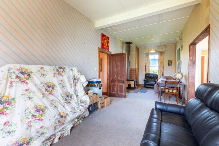 Photo of property in 65 Newman Road, Eketahuna, 4900