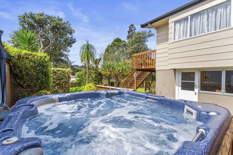 Photo of property in 368 Whangaparaoa Road, Stanmore Bay, Whangaparaoa, 0932