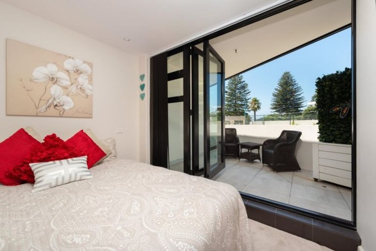Photo of property in 7/6 Marine Parade, Mount Maunganui, 3116