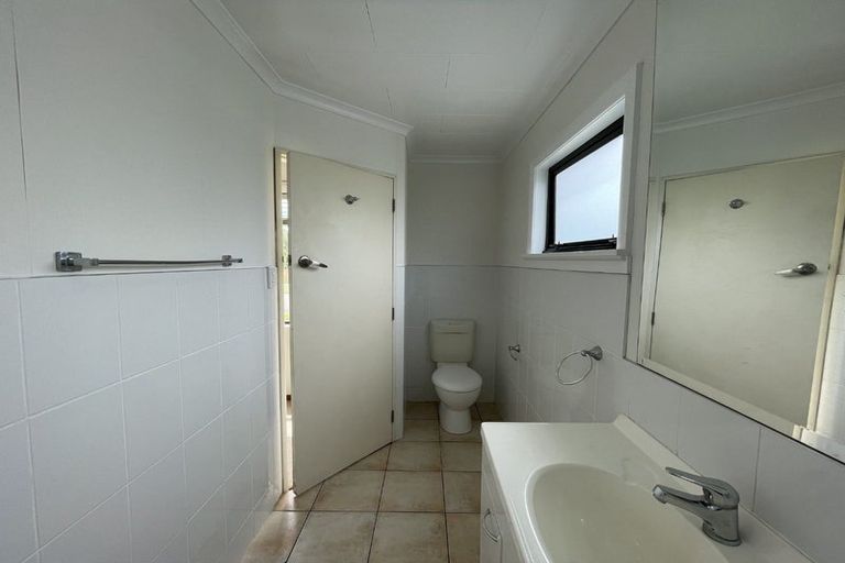 Photo of property in 3 Burness Road, Greenmeadows, Napier, 4112
