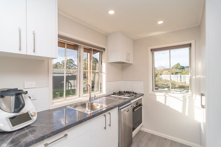 Photo of property in 30 Charles Street, Cave, 7984