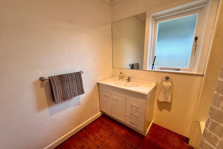 Photo of property in 1090 Paerata Road, Paerata, Drury, 2676