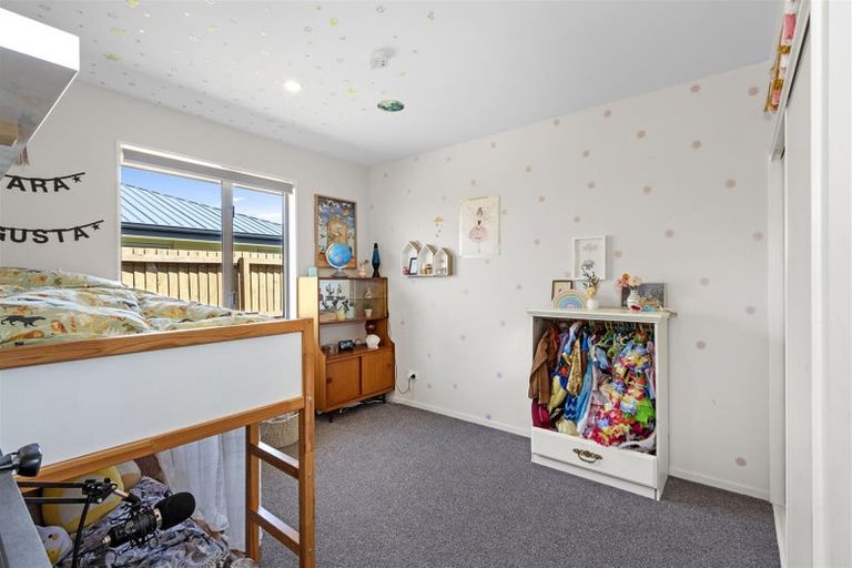 Photo of property in 24 Bamber Crescent, Halswell, Christchurch, 8025