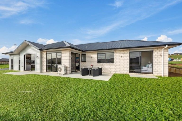 Photo of property in 6 Wingfield Road, Pokeno, 2402