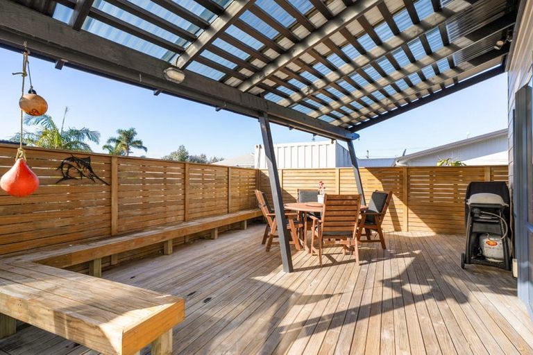 Photo of property in 229b Ocean Road, Whangamata, 3620